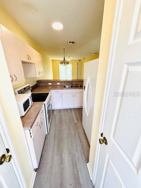 Image 8 of 28 For 14201 Indian Creek Drive 14201