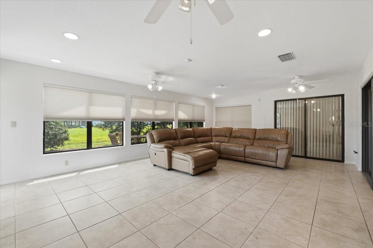 Image 23 of 48 For 4135 Creekwood Lane