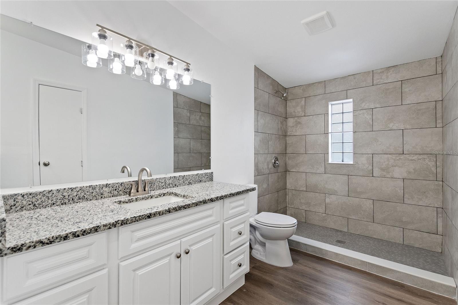 Image 11 of 45 For 486 Lindsey Drive