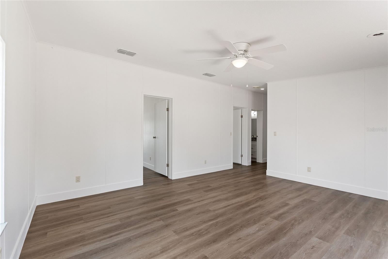 Image 15 of 45 For 486 Lindsey Drive