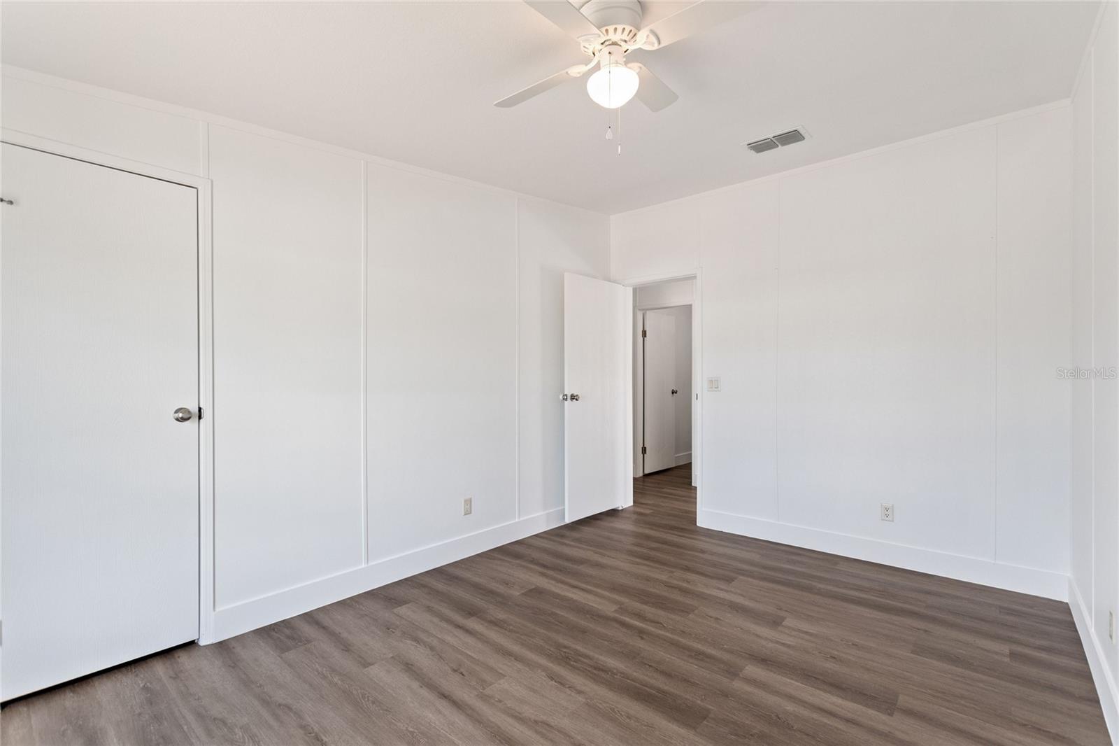 Image 18 of 45 For 486 Lindsey Drive