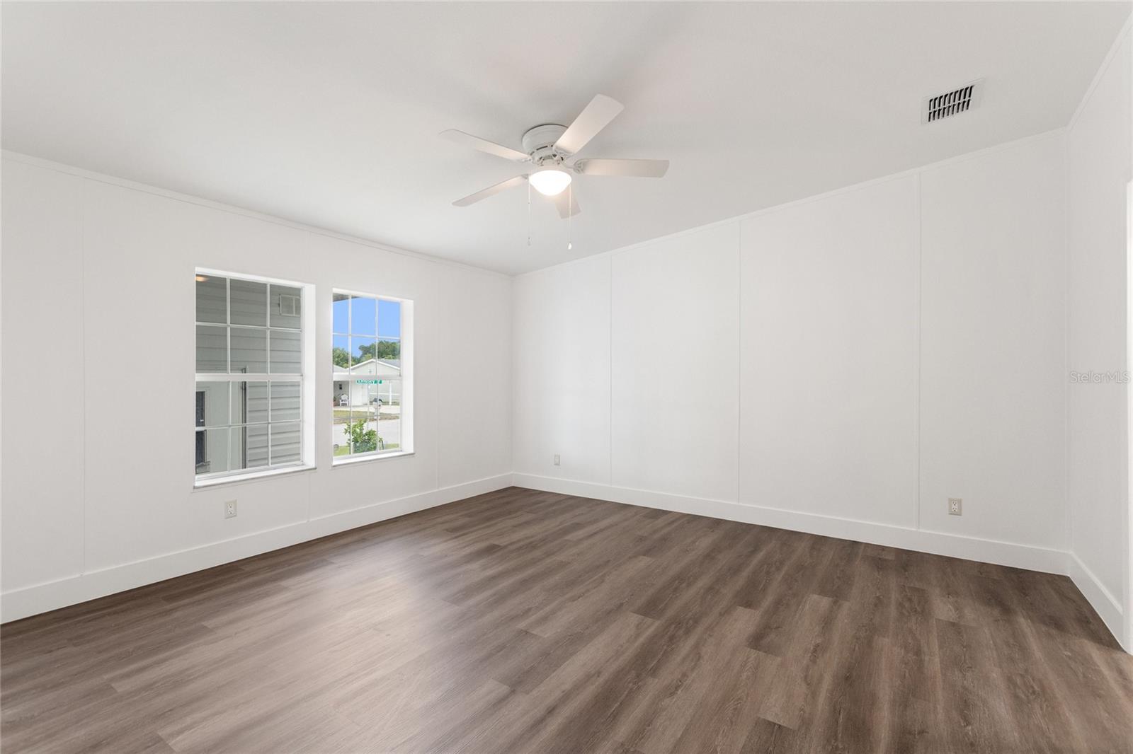 Image 26 of 45 For 486 Lindsey Drive