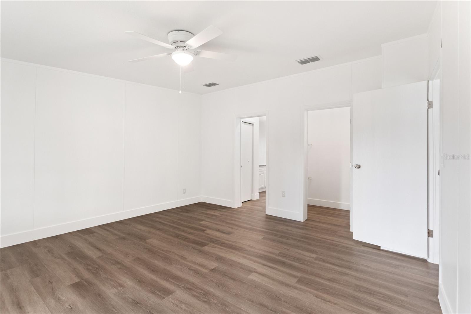 Image 27 of 45 For 486 Lindsey Drive