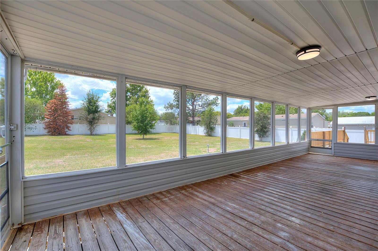 Image 33 of 45 For 486 Lindsey Drive