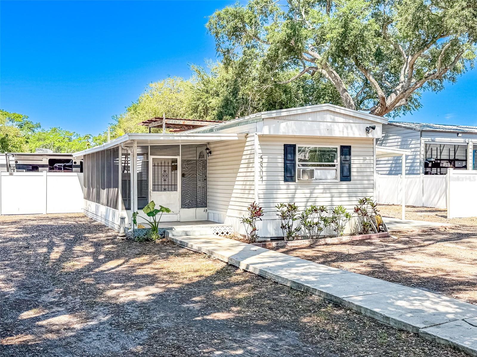 Details for 5807 Barry Lane, TAMPA, FL 33634