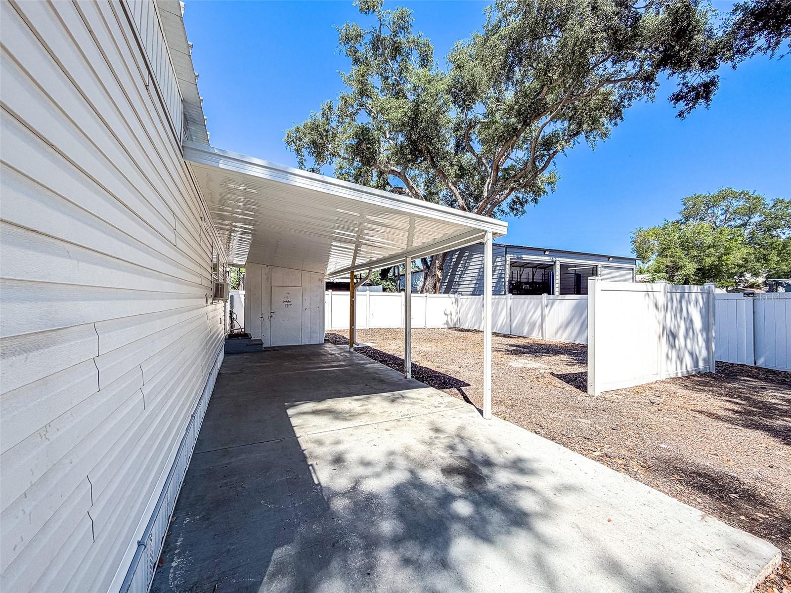 Image 17 of 26 For 5807 Barry Lane