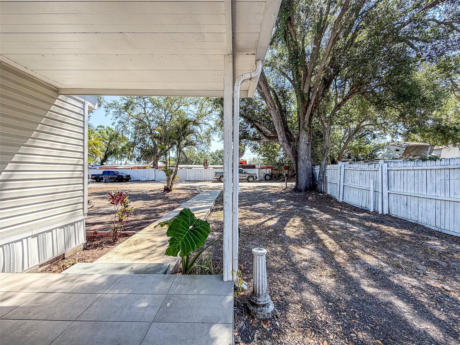 Image 24 of 26 For 5807 Barry Lane