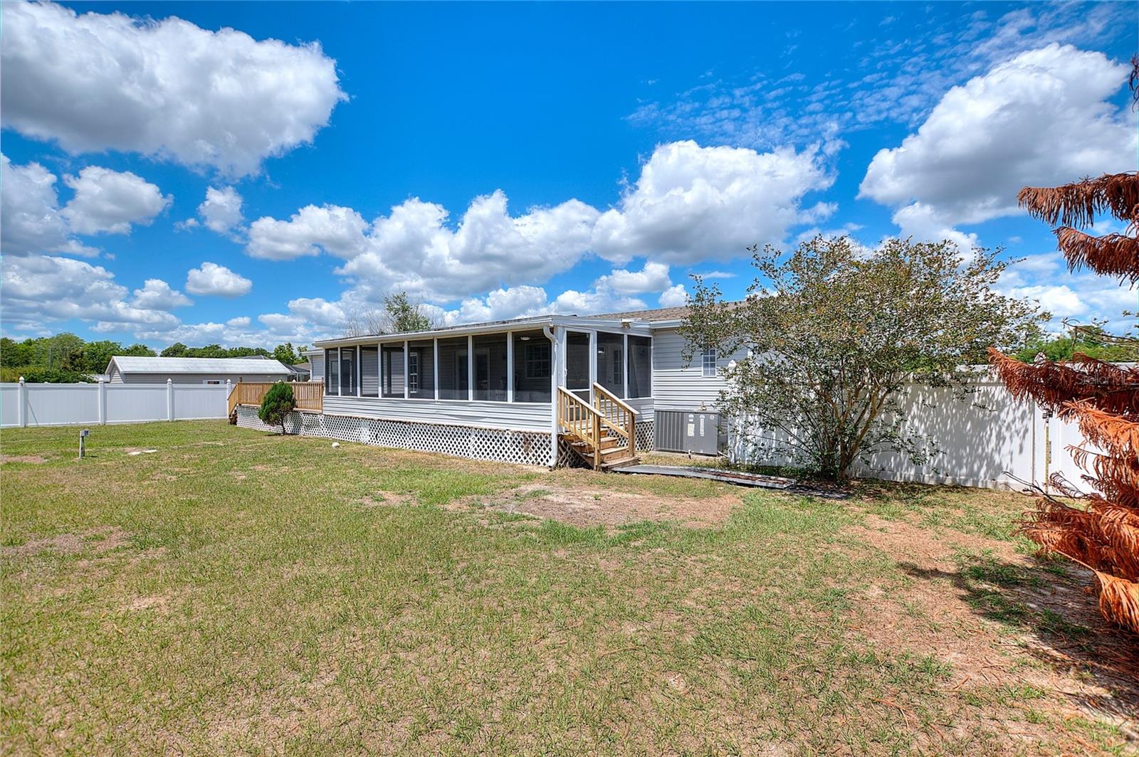 Image 42 of 45 For 486 Lindsey Drive