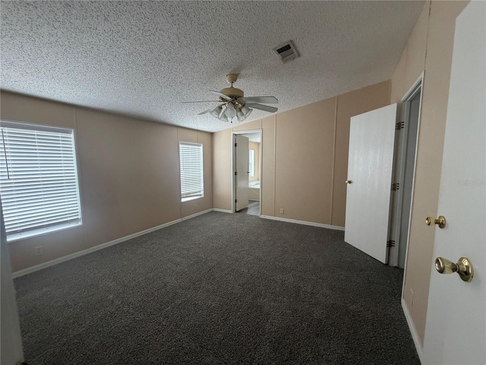 Image 18 of 24 For 12703 Lovers Lane