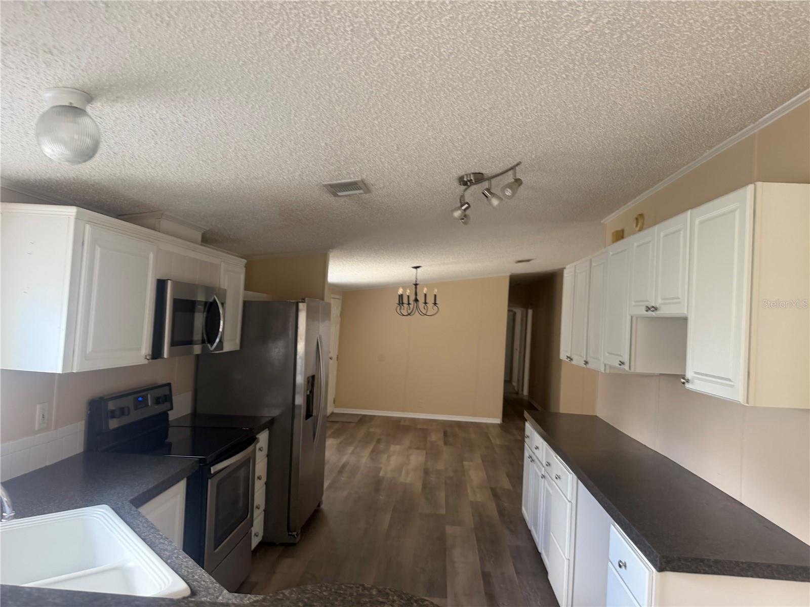 Image 6 of 24 For 12703 Lovers Lane