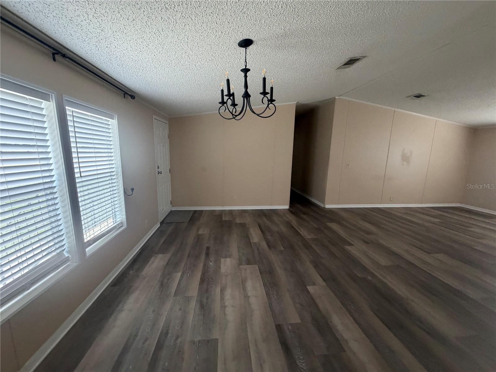 Image 9 of 24 For 12703 Lovers Lane