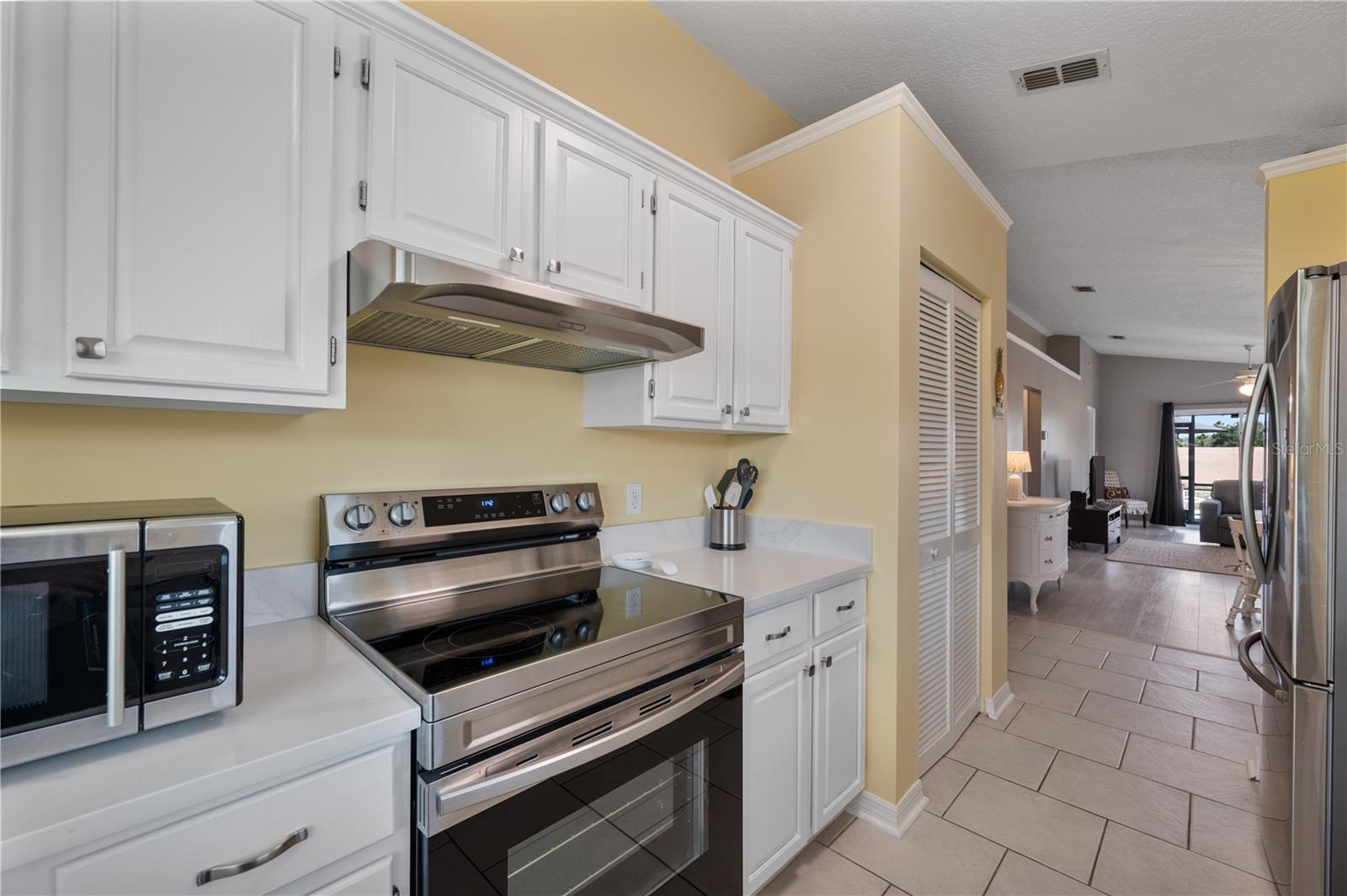 Image 12 of 29 For 6347 Egret Drive
