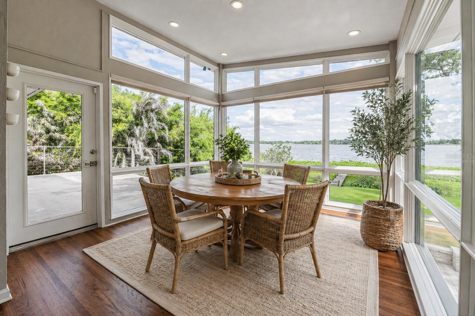 Image 15 of 80 For 7 Lake Hollingsworth Drive