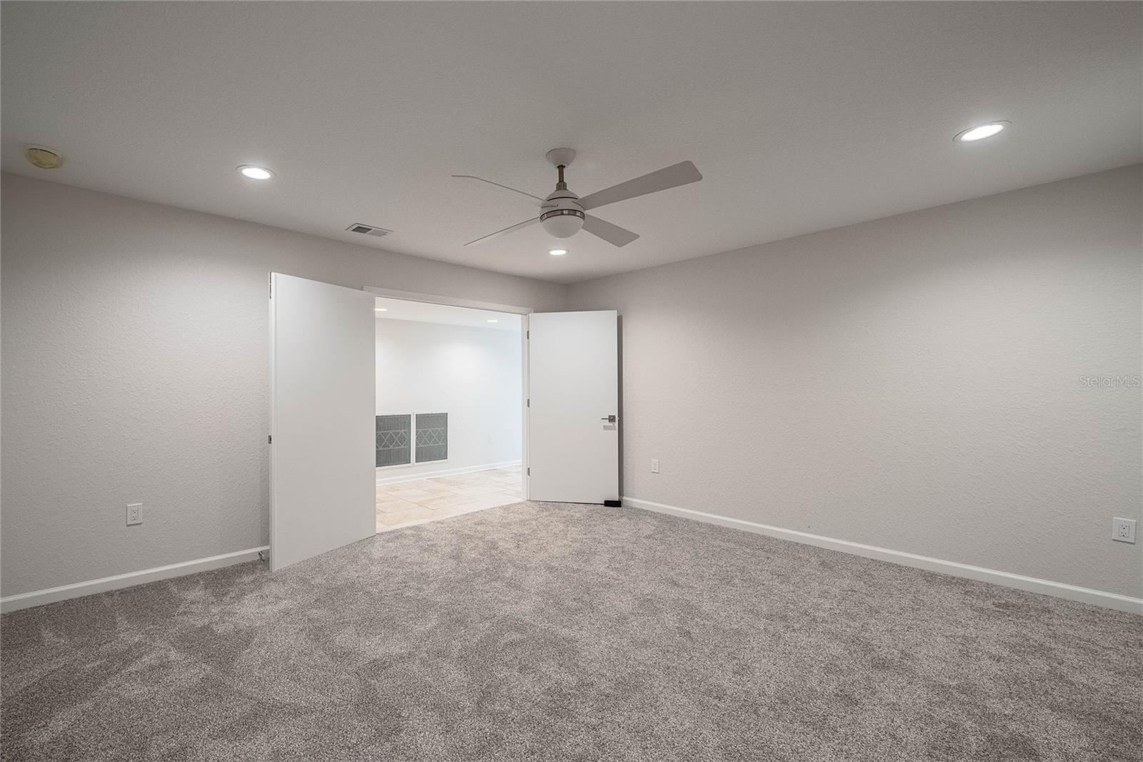 Image 49 of 80 For 7 Lake Hollingsworth Drive