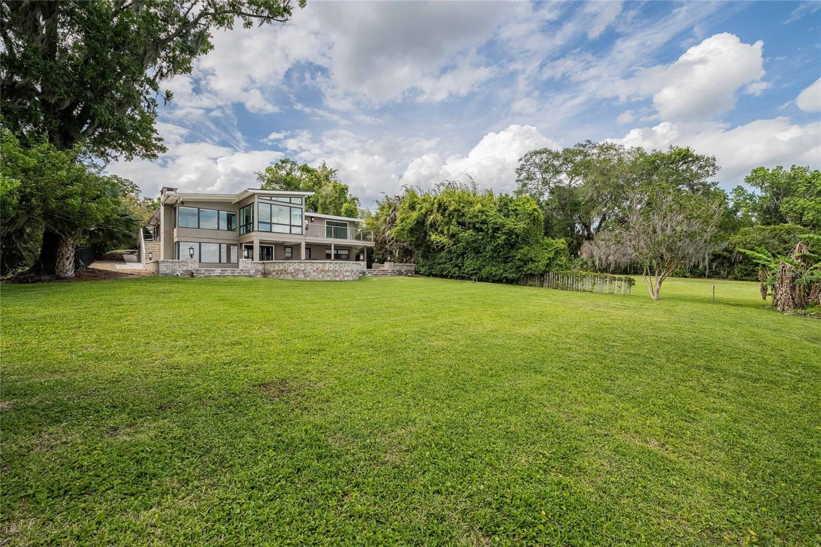 Image 70 of 80 For 7 Lake Hollingsworth Drive