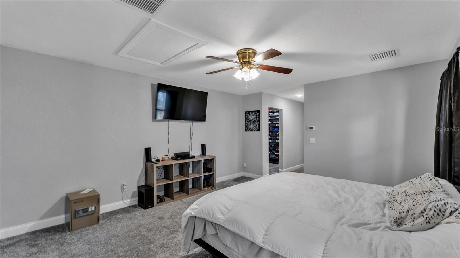 Image 18 of 39 For 728 Belmar Street
