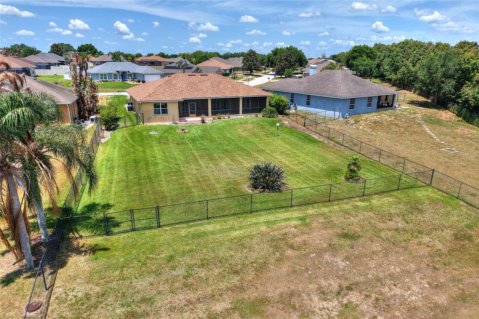 Listing photo id 37 for 761 Country Walk Cove