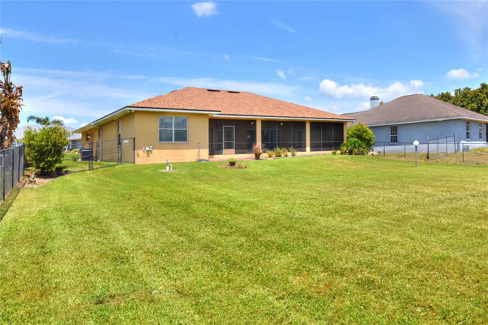 Listing photo id 38 for 761 Country Walk Cove