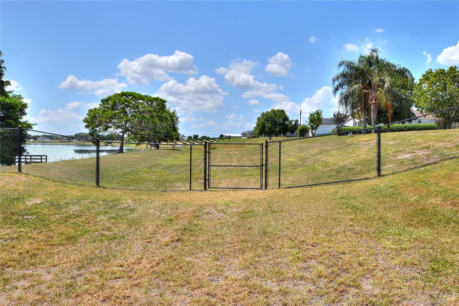 Listing photo id 42 for 761 Country Walk Cove