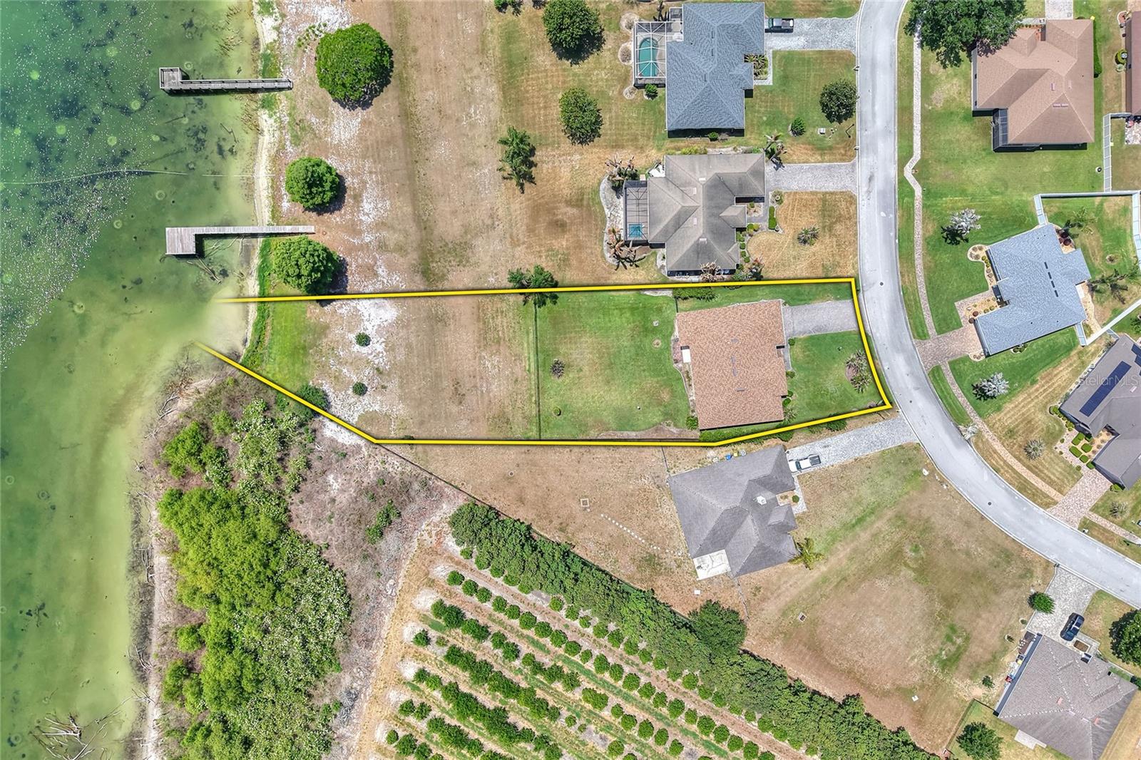 Listing photo id 44 for 761 Country Walk Cove