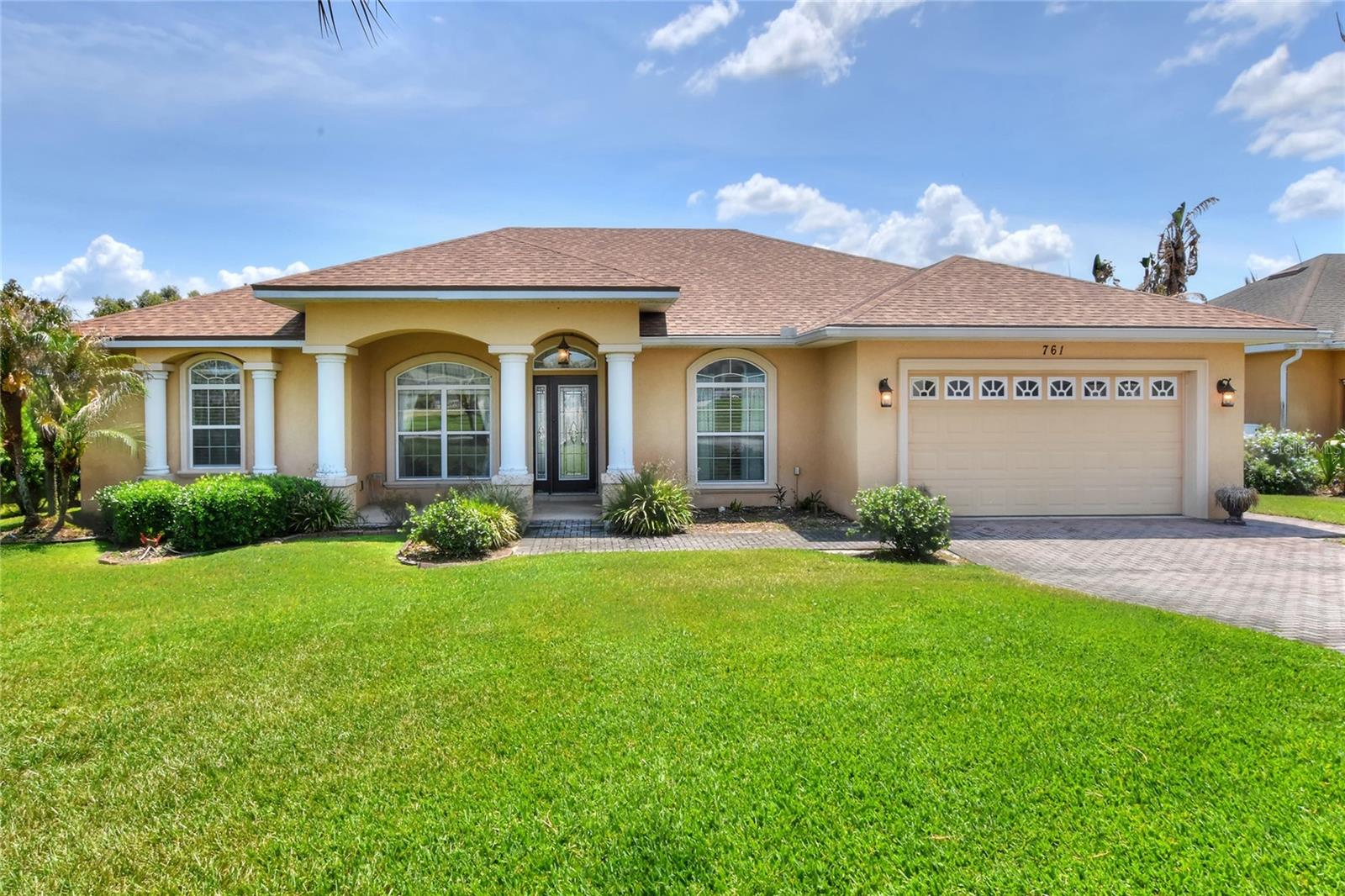 Listing photo id 52 for 761 Country Walk Cove