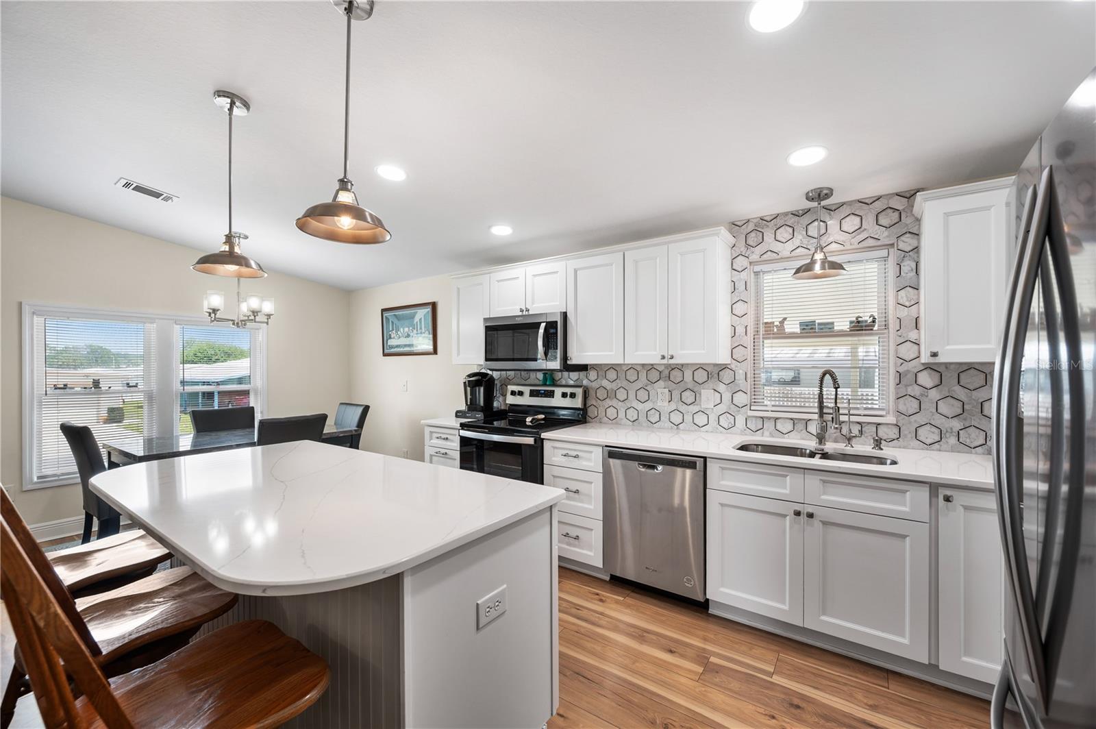 Image 2 of 22 For 1502 Longbow Drive
