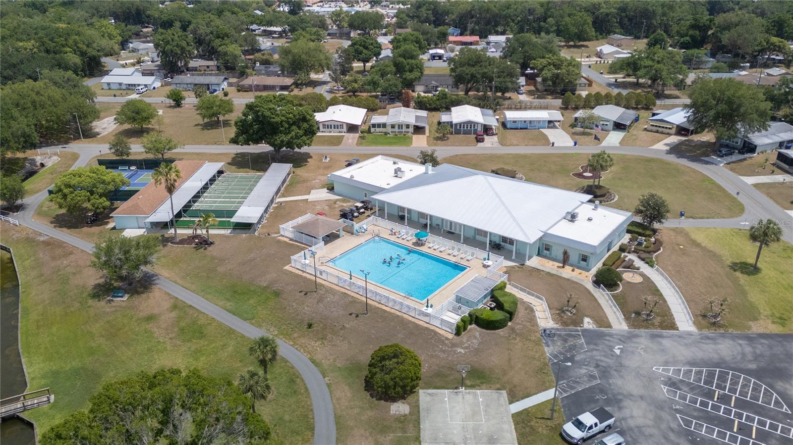 Image 20 of 22 For 1502 Longbow Drive