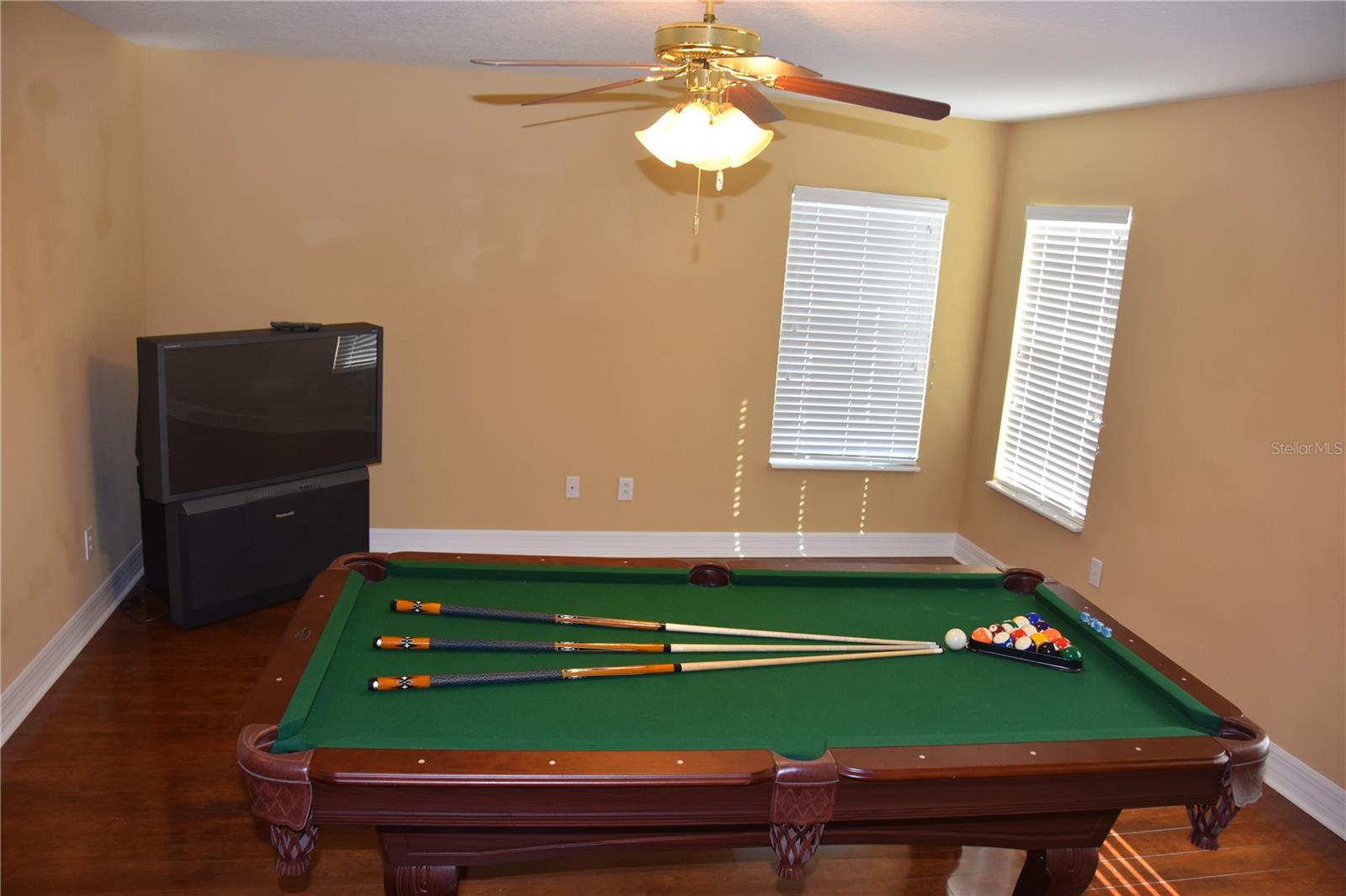 Image 17 of 54 For 2274 Geneva Drive