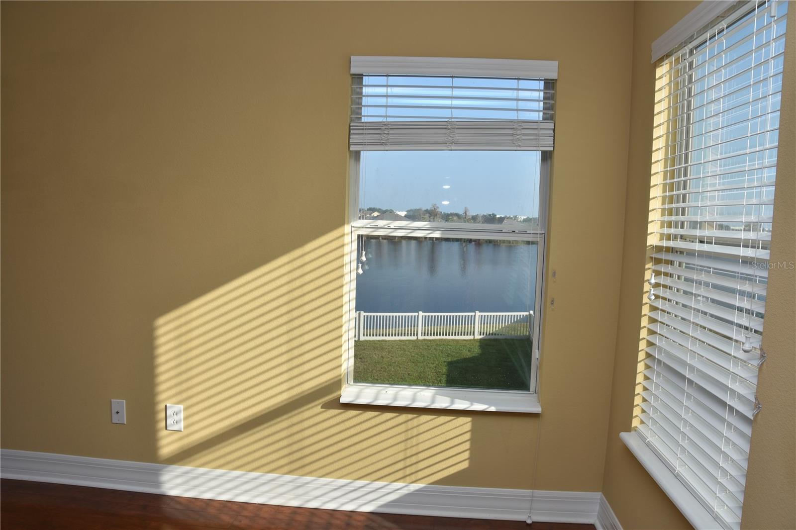 Image 21 of 54 For 2274 Geneva Drive