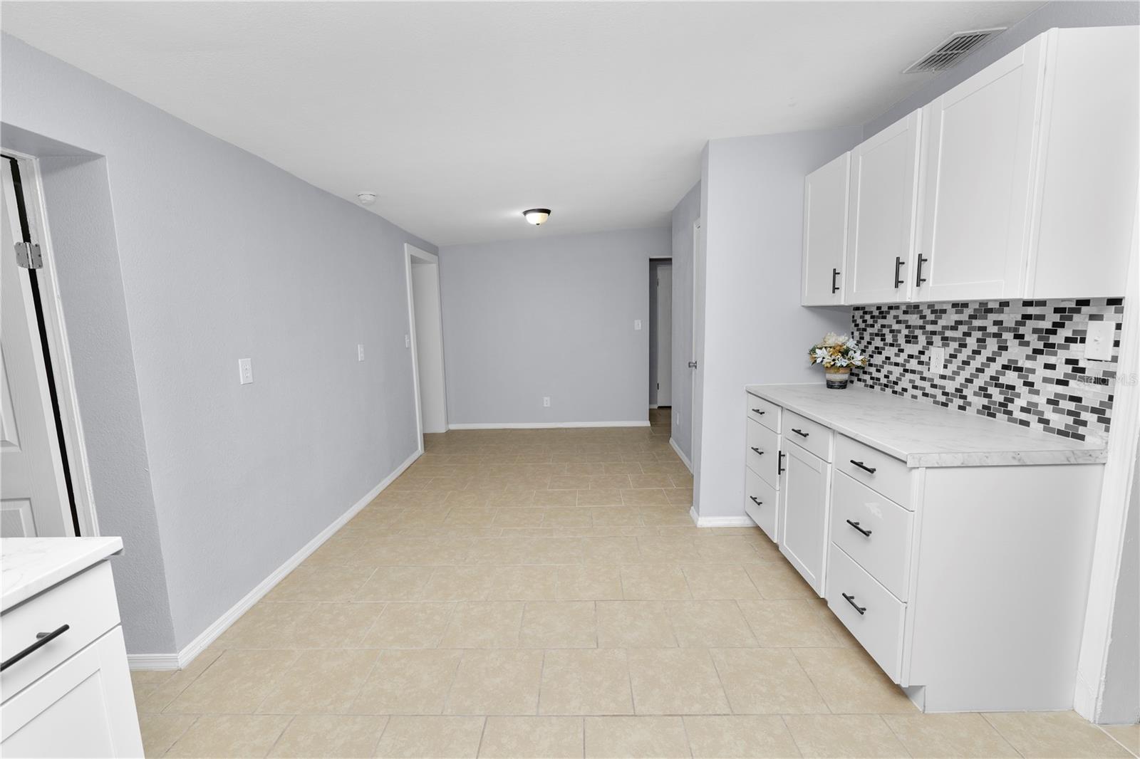 Image 10 of 42 For 114 Shelton Avenue