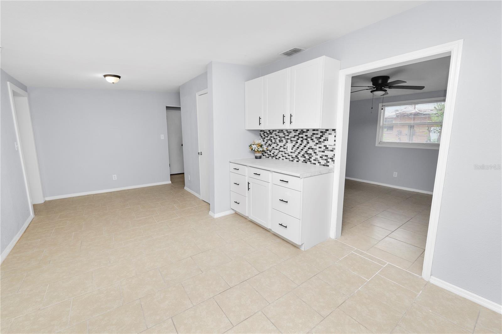 Image 9 of 42 For 114 Shelton Avenue