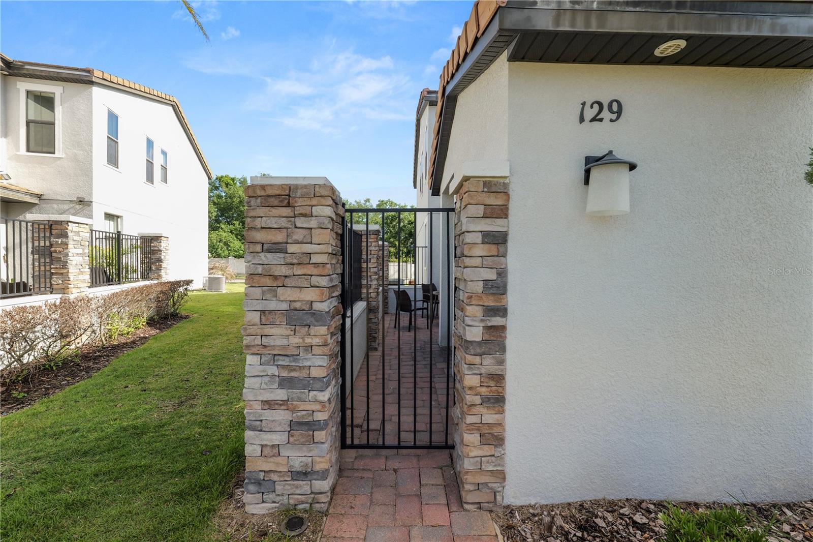 Image 5 of 19 For 129 Kenny Boulevard
