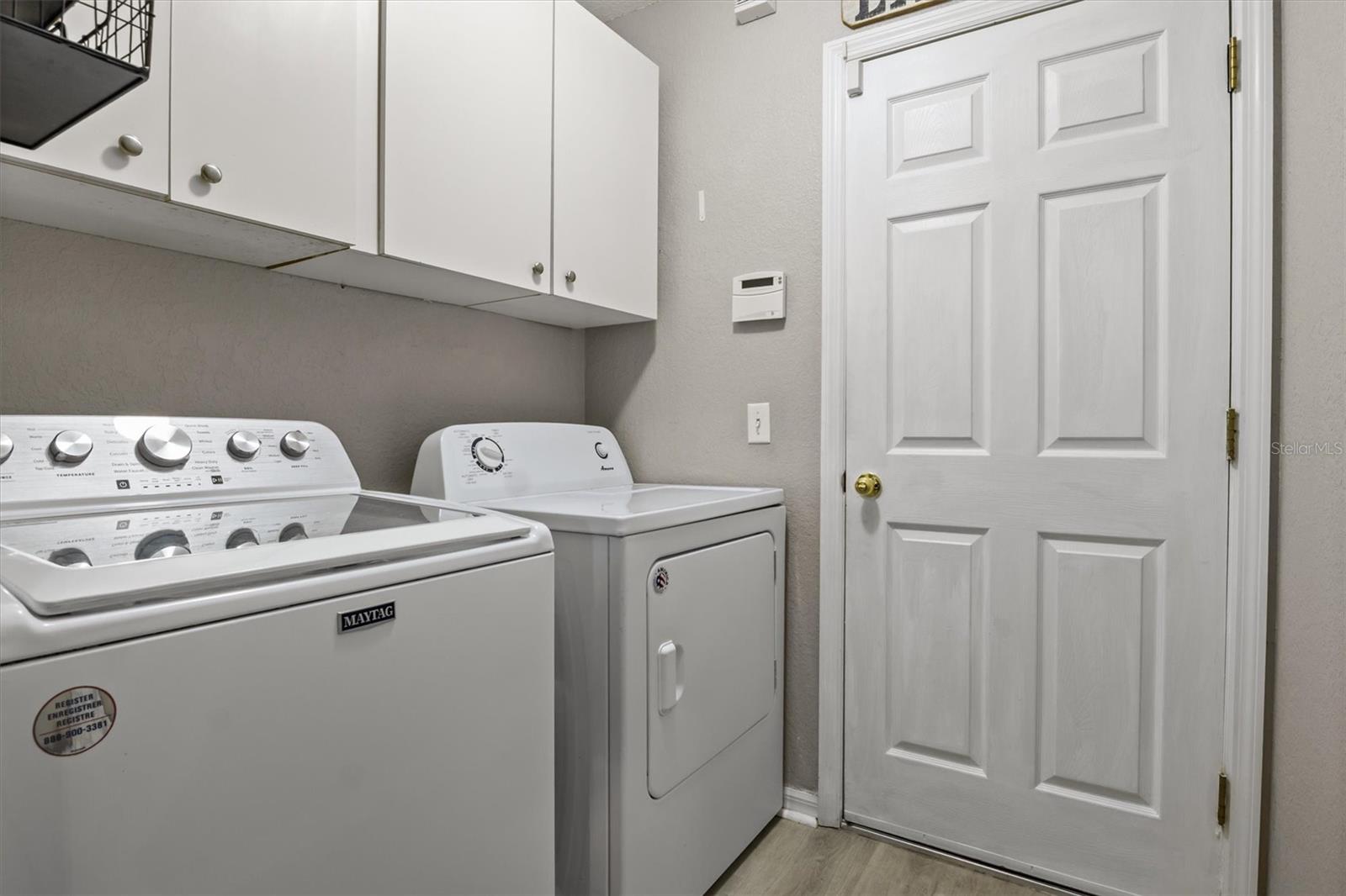 Image 23 of 40 For 5963 Hillside Heights Drive
