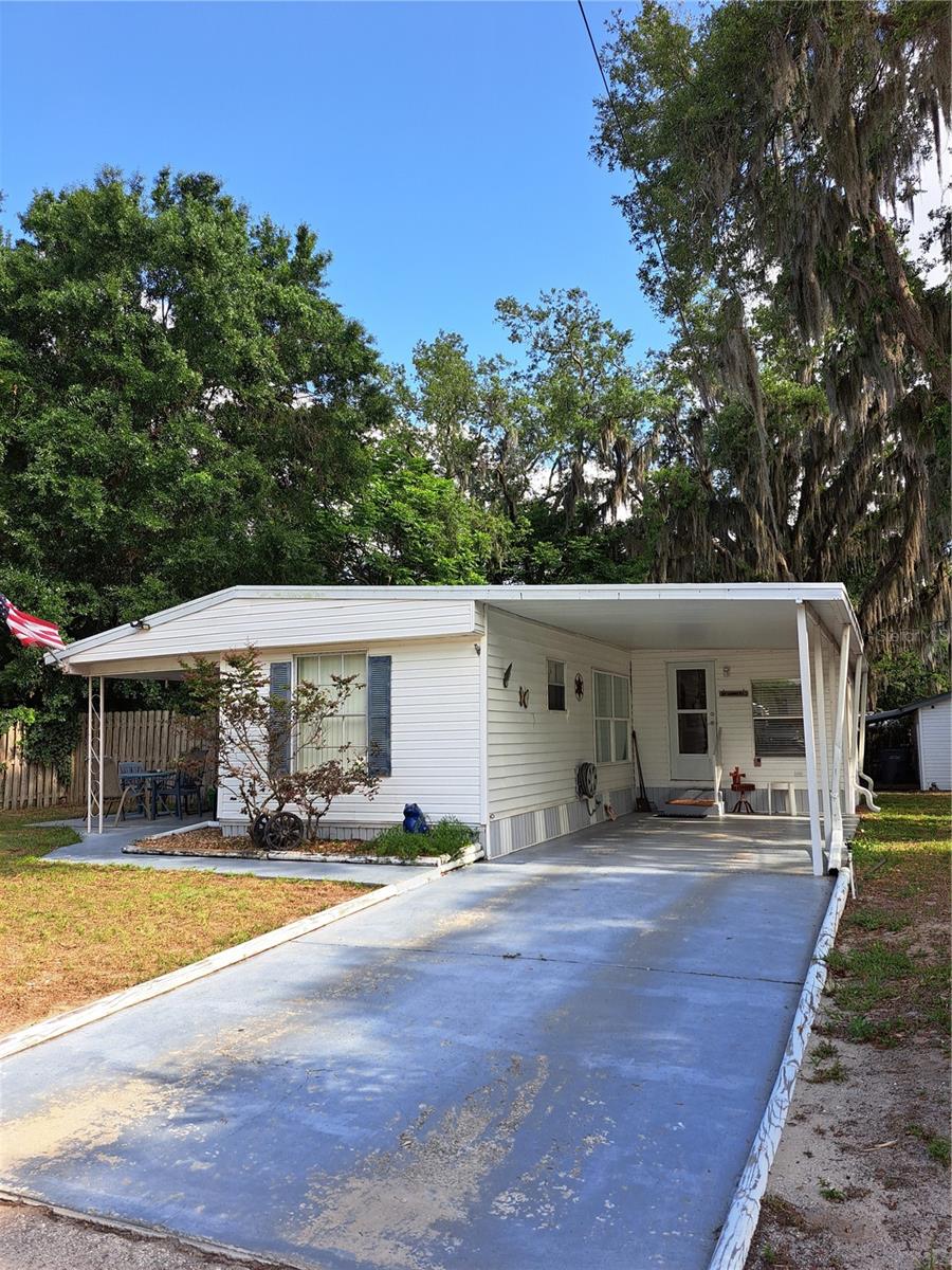 Image 2 of 37 For 119 Daisy Avenue