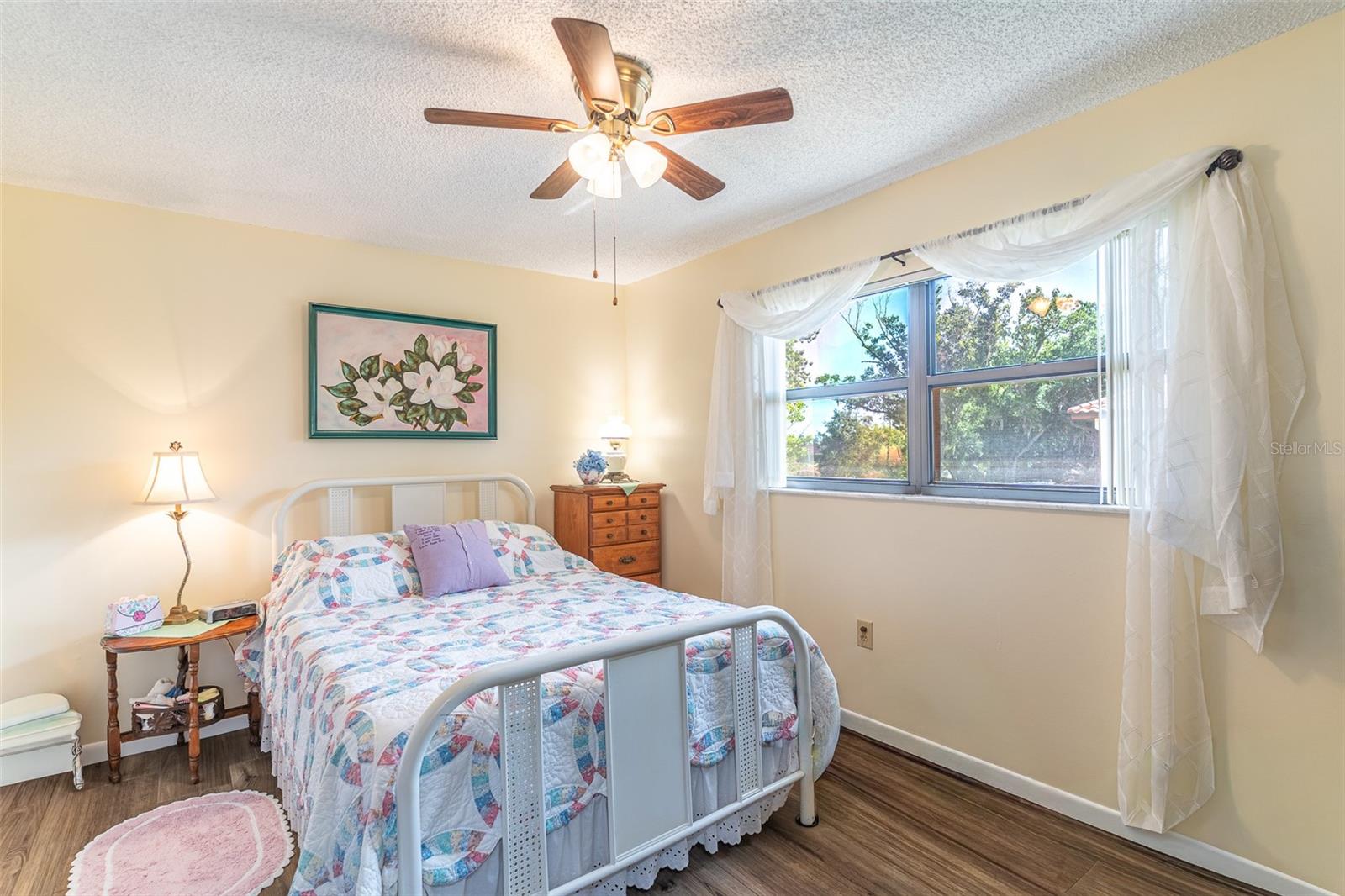 Image 12 of 26 For 3007 Granada Court 4