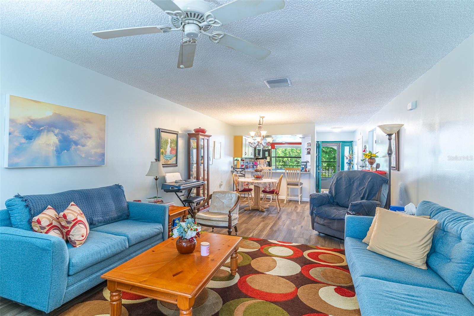 Image 3 of 26 For 3007 Granada Court 4