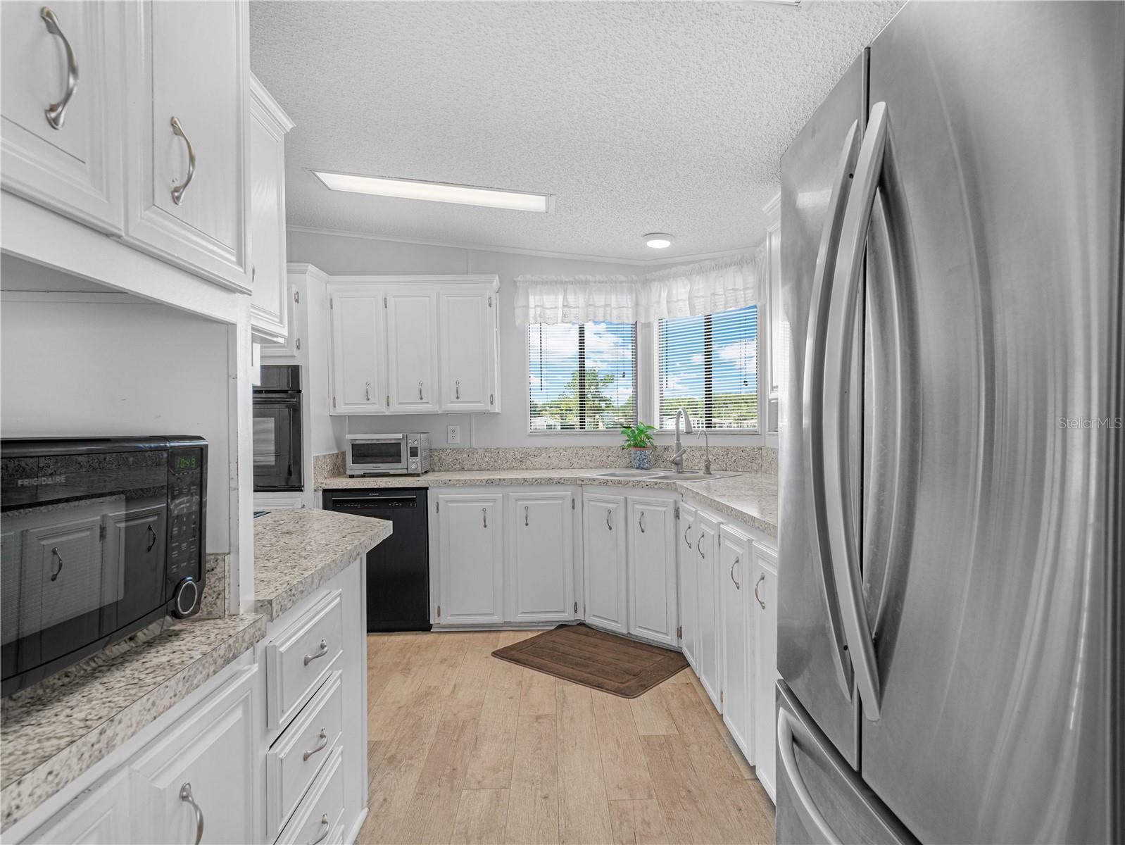 Image 10 of 32 For 4926 Deerwood Drive