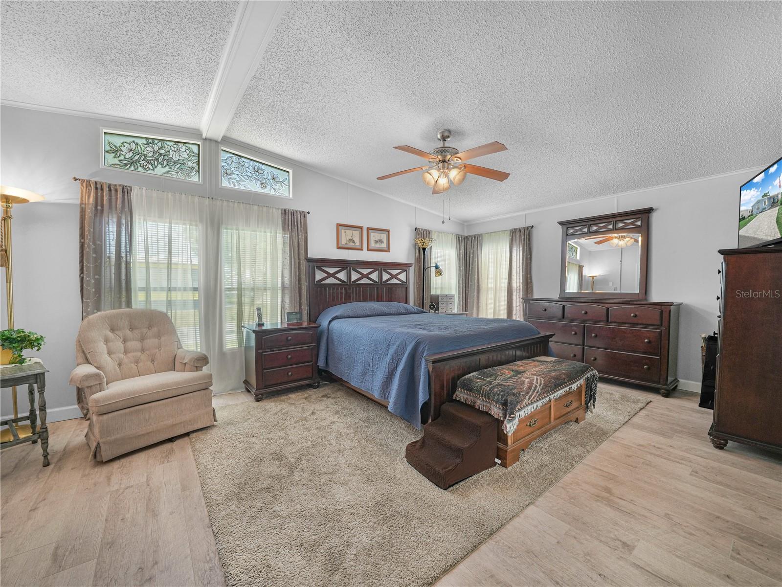 Image 13 of 32 For 4926 Deerwood Drive