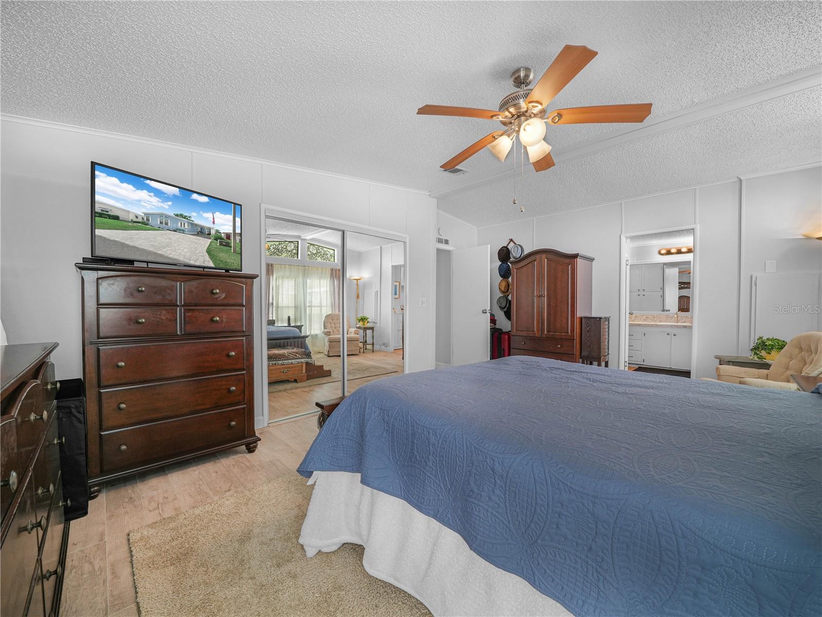 Image 14 of 32 For 4926 Deerwood Drive