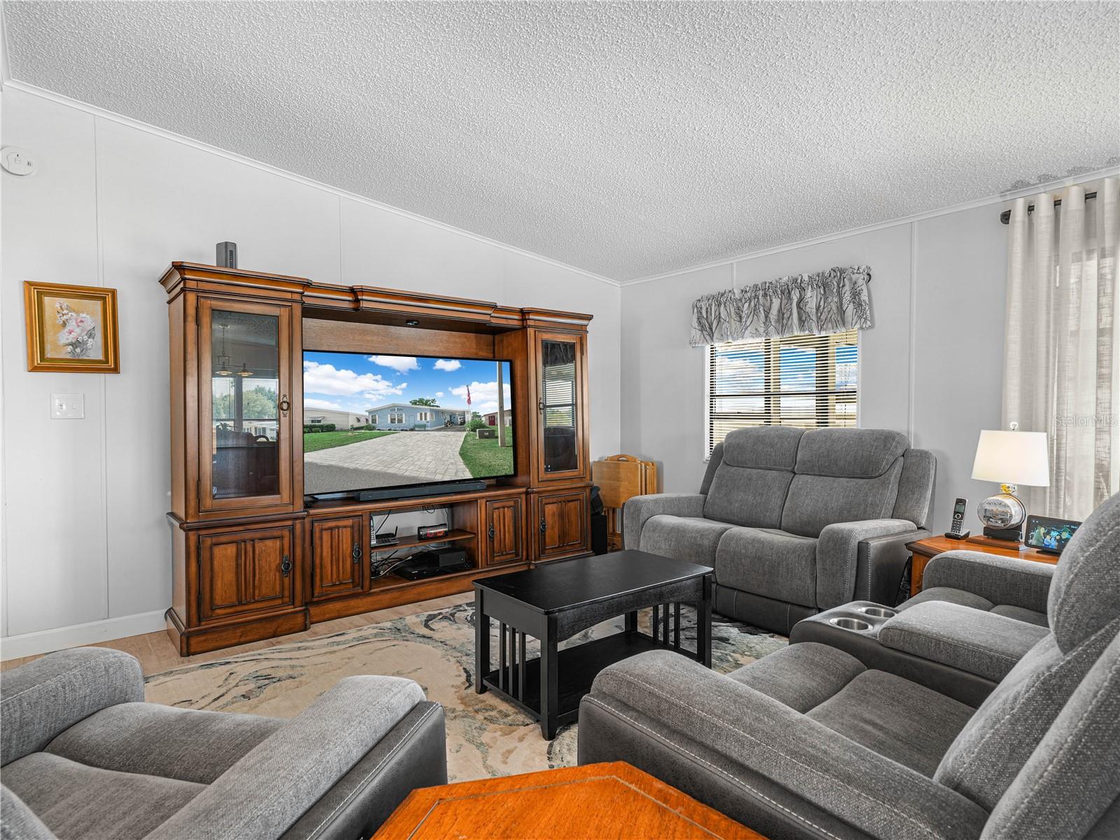 Image 2 of 32 For 4926 Deerwood Drive