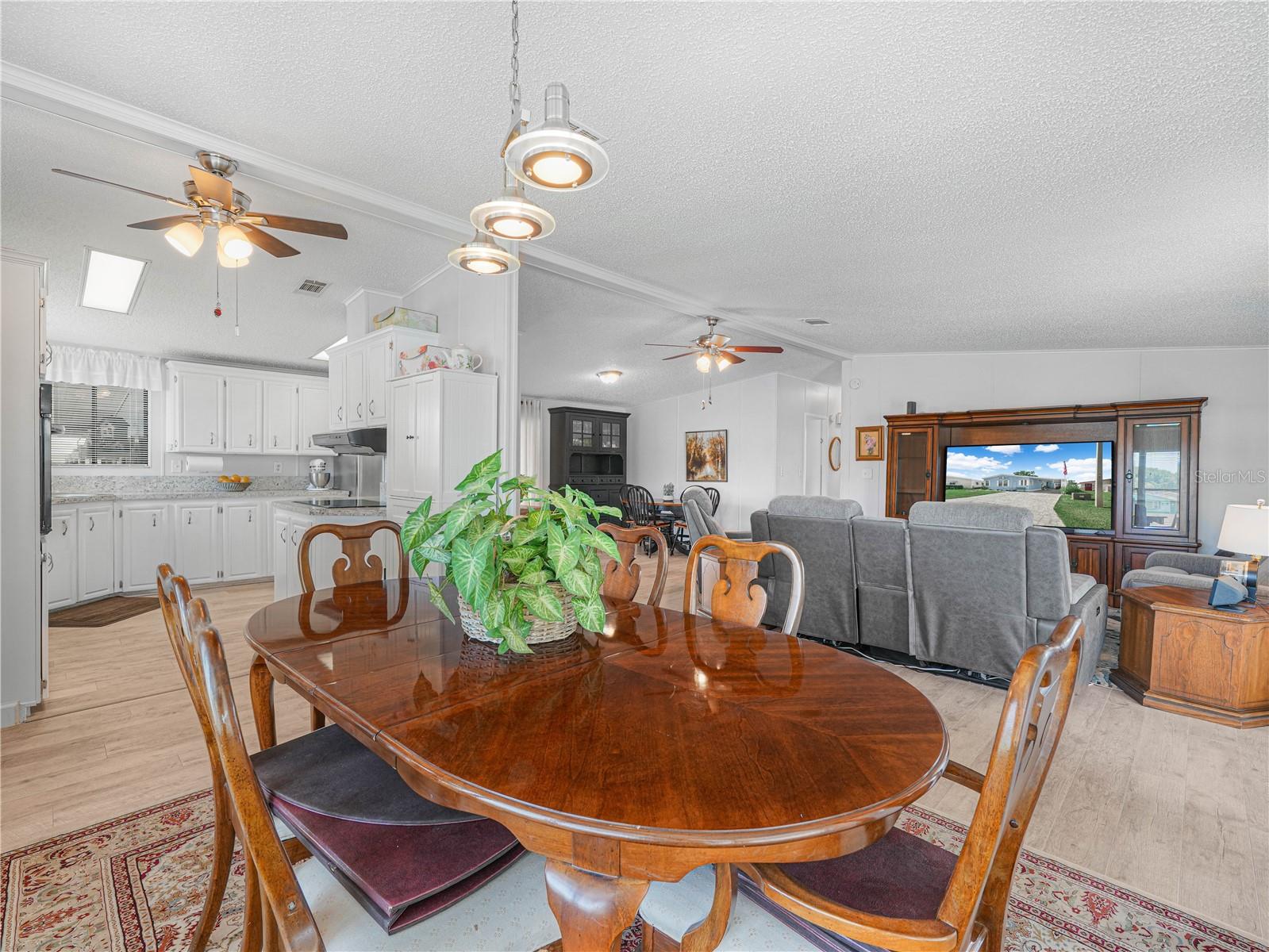 Image 7 of 32 For 4926 Deerwood Drive