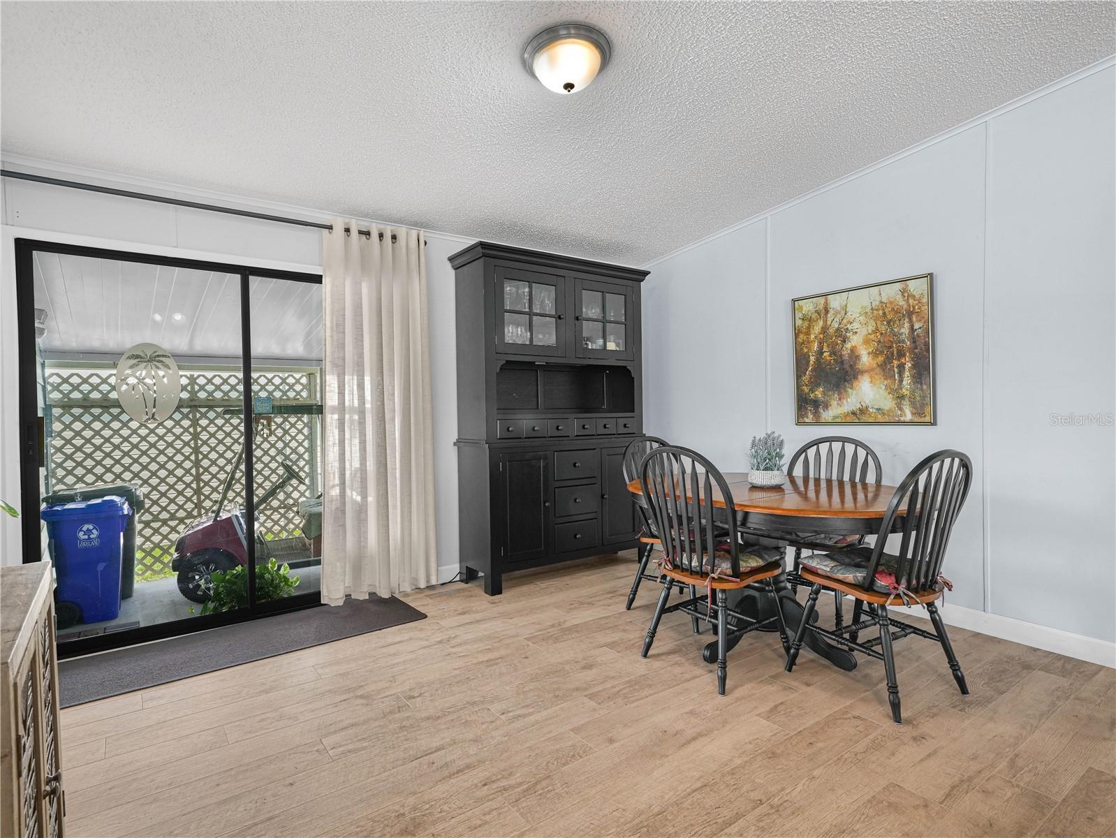 Image 8 of 32 For 4926 Deerwood Drive
