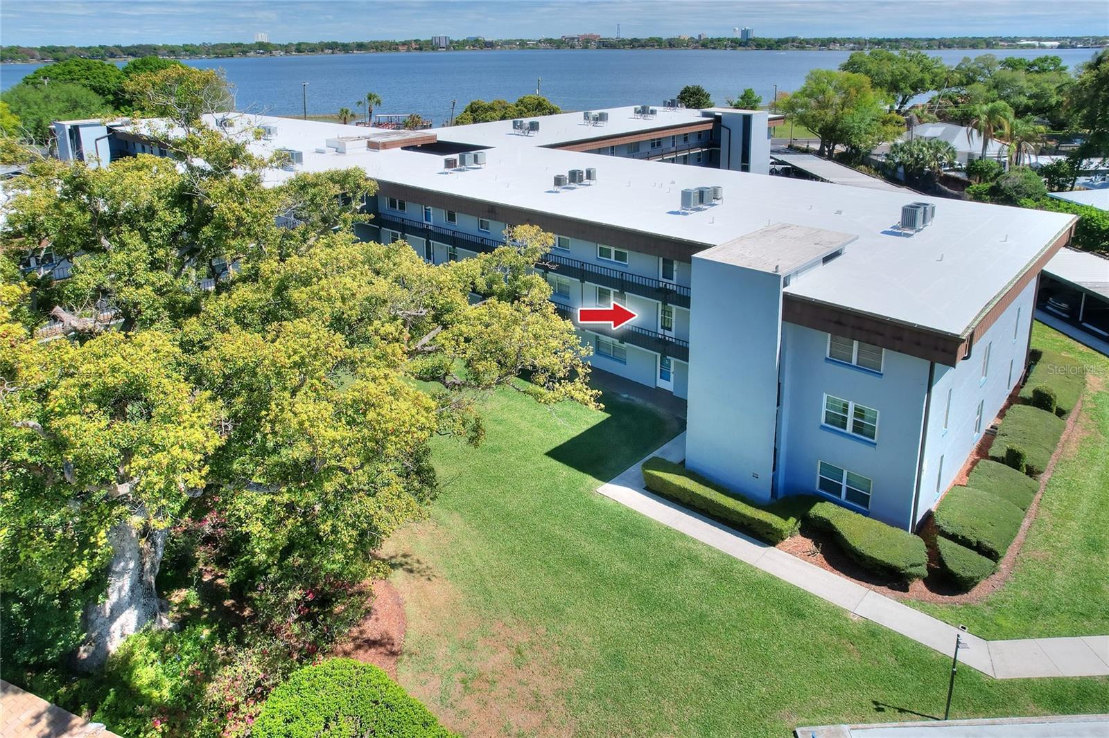 Image 2 of 43 For 333 Lake Howard Drive Nw 203c