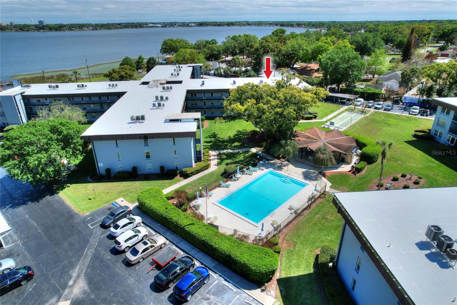 Image 31 of 43 For 333 Lake Howard Drive Nw 203c