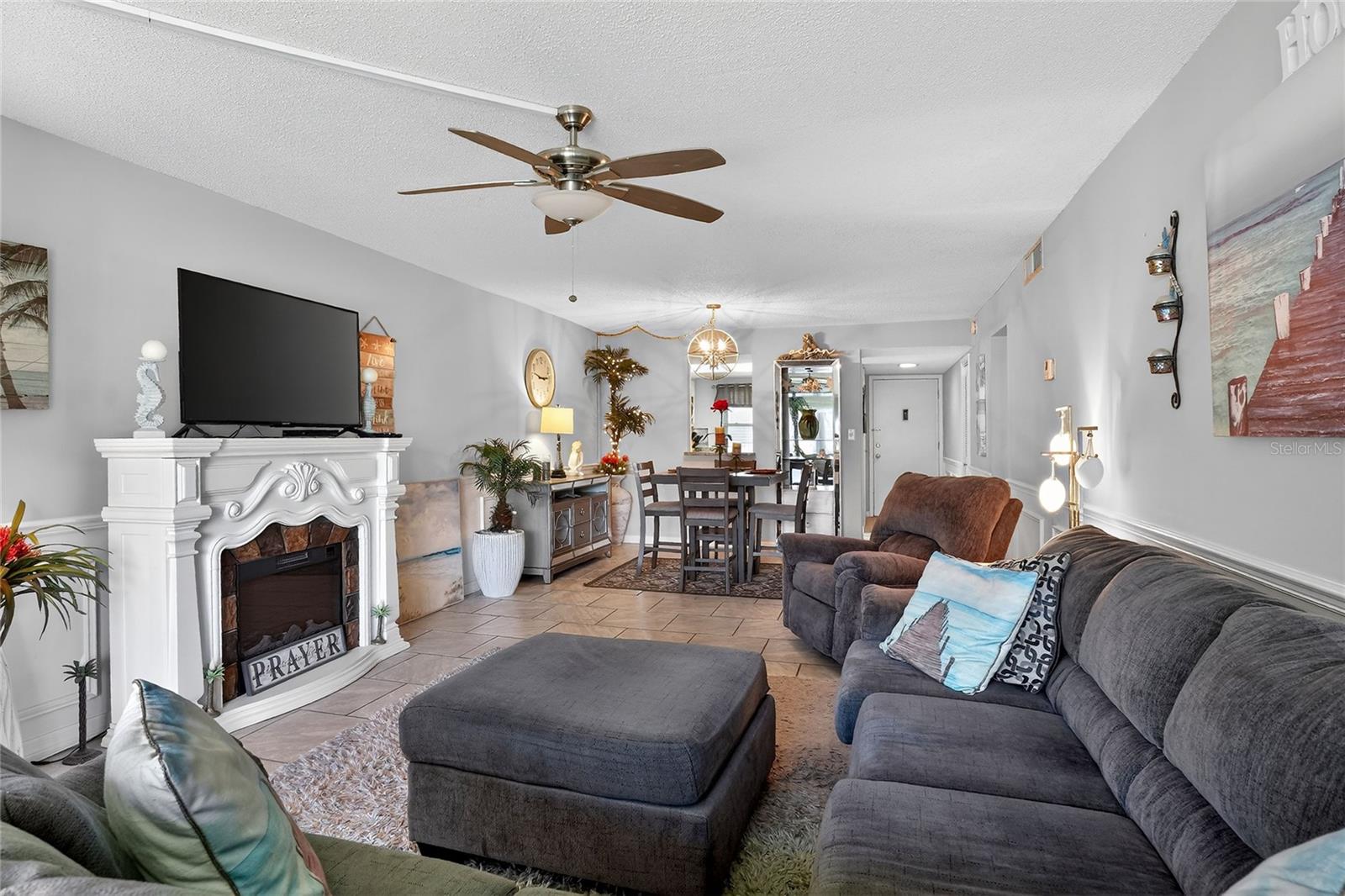 Image 7 of 43 For 333 Lake Howard Drive Nw 203c