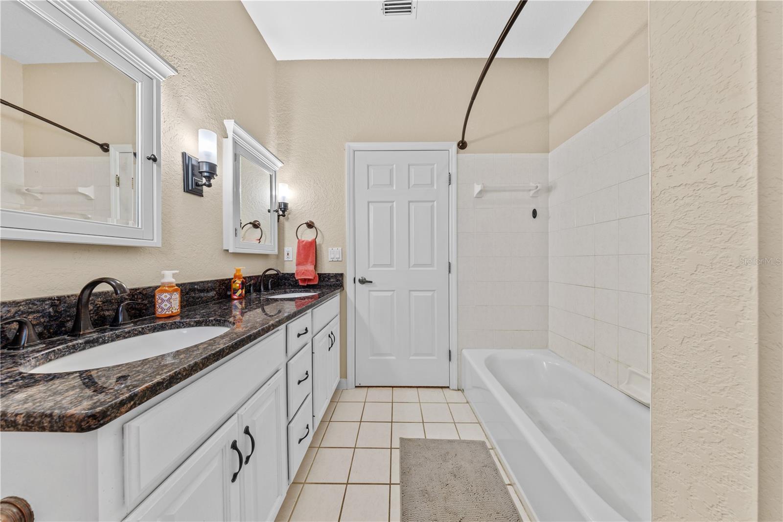 Image 46 of 95 For 1095 Lake Hamilton Drive