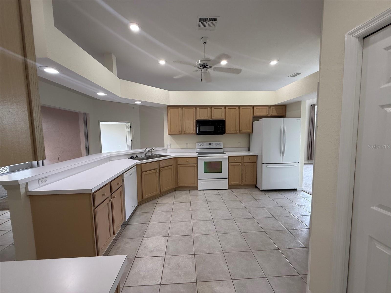 Image 3 of 18 For 2805 Honeywell Place