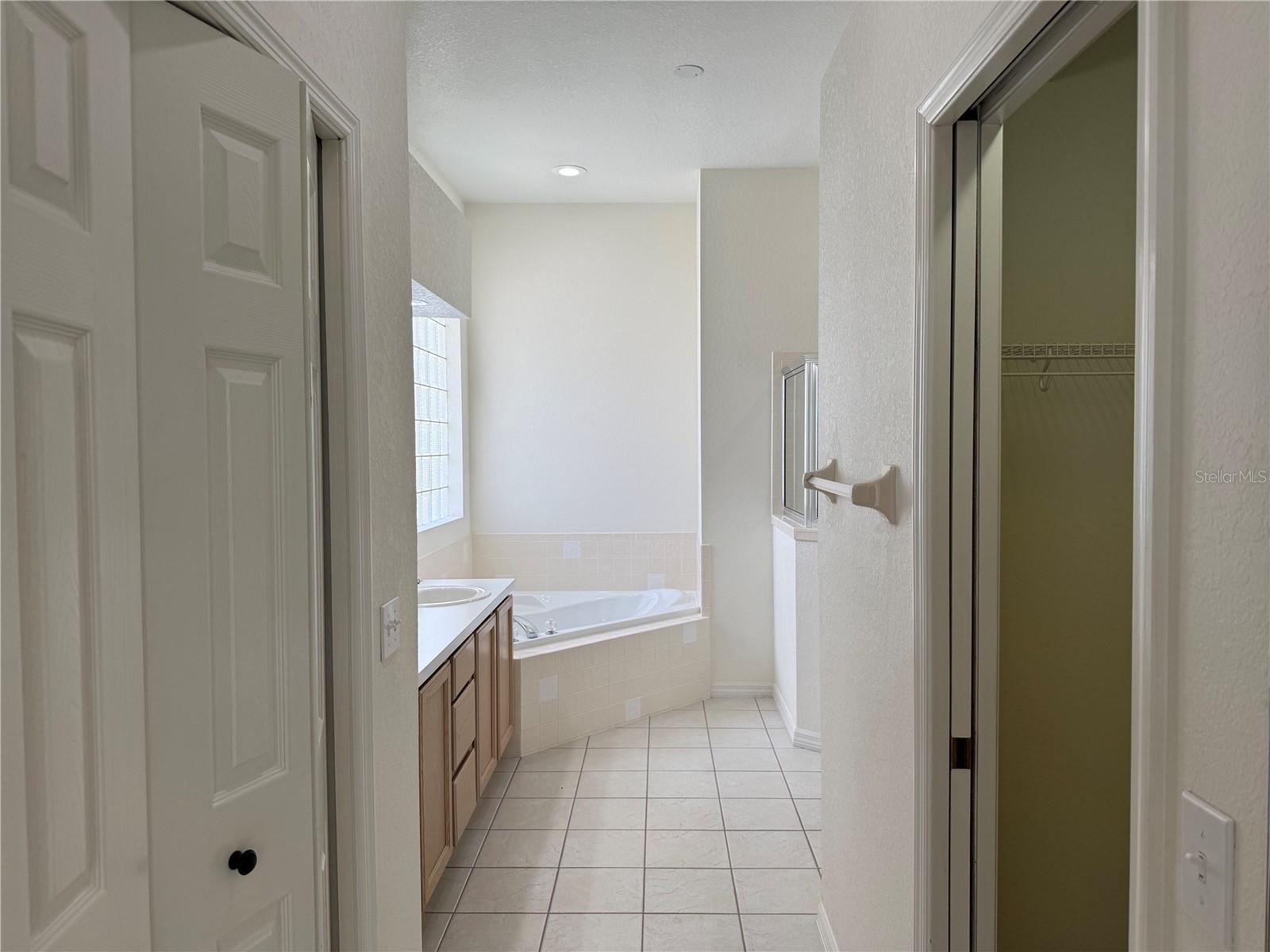 Image 9 of 18 For 2805 Honeywell Place