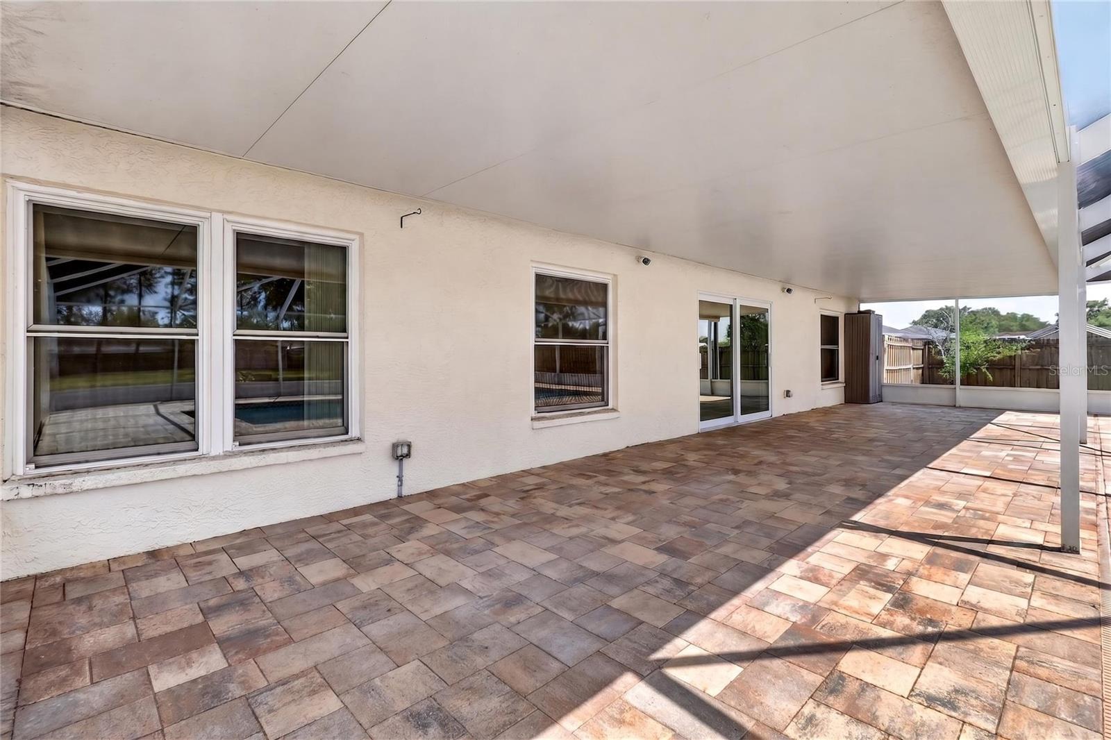 Image 36 of 48 For 12119 Colonial Estates Lane