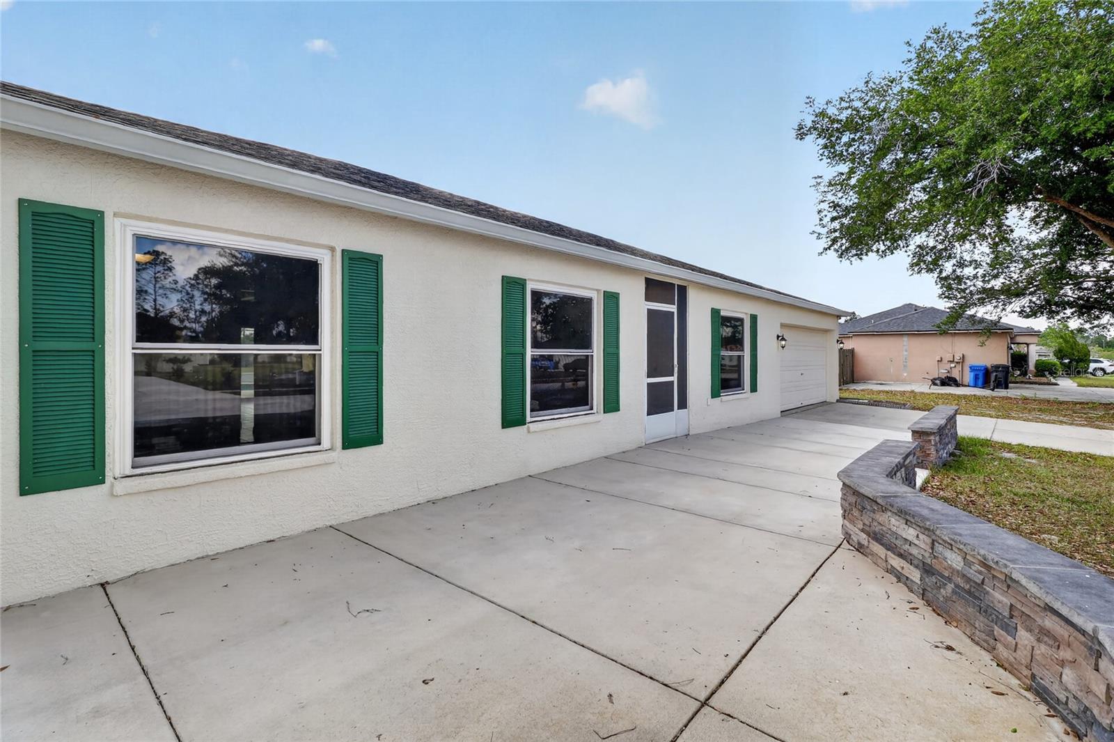 Image 4 of 48 For 12119 Colonial Estates Lane